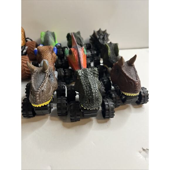 Dino Heads Pullback Friction Cars Dinosaur Monster Truck Toy Vehicle (Lot of 11) - Picture 4 of 6